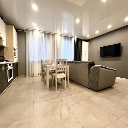 Apartpoltava: Bright Studio in New Comfort Building Exterior photo