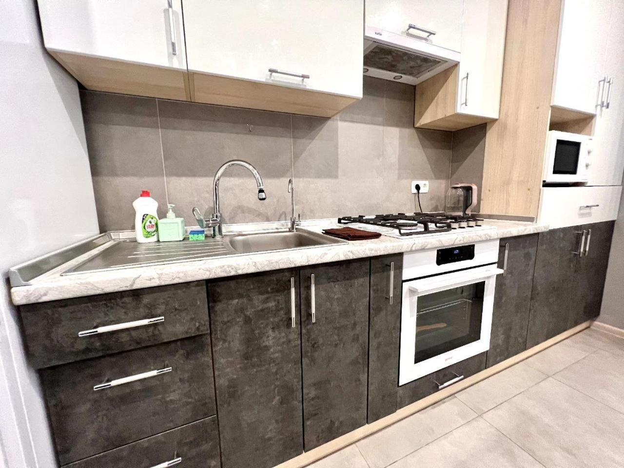 Apartment Apartpoltava: Bright In New Comfort Building Poltava